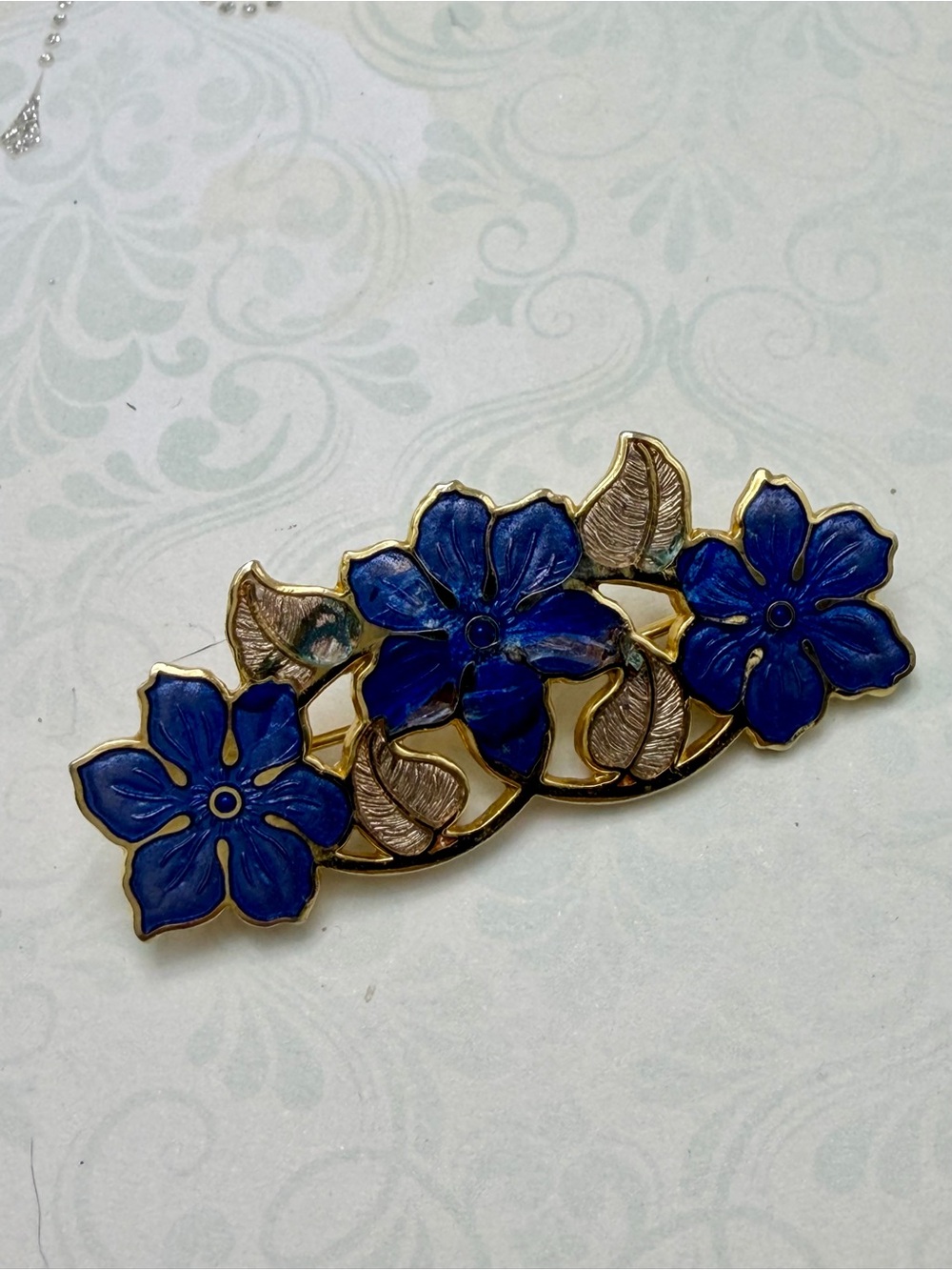 Vintage Beautiful Cloisonne Brooch #cz585